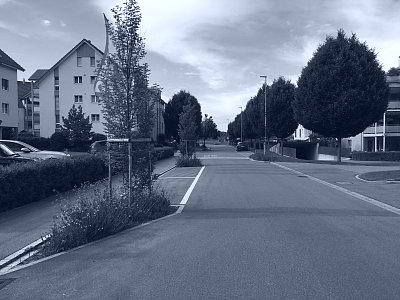 Neuer Asphaltbelag und neue Markierung