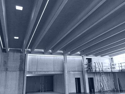 Lagerhalle mit Rippenplatten
