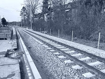 Neue Schotterfahrbahn
